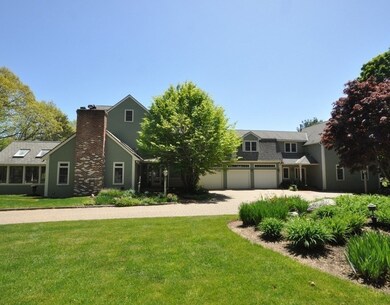 539 Strawberry Hill Rd, Concord, MA 01742 - photo 2