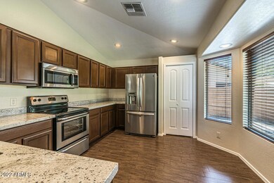 004_Upgraded Kitchen