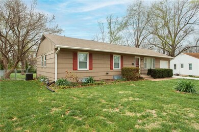 1504 NW B St, Blue Springs, MO 64015 - photo 3