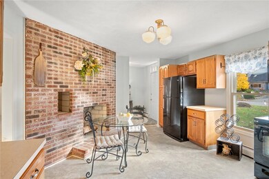 8 Lynn Dr, Coventry, RI 02816 - photo 6