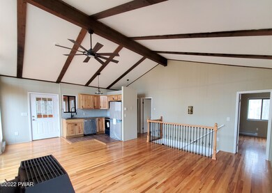 220 Broadmoor Dr, Lords Valley, PA 18428 - photo 4