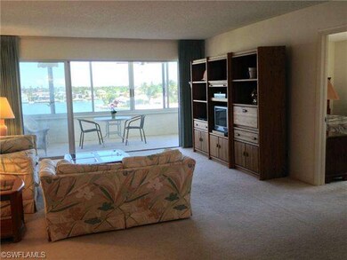 Living room views!