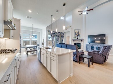 2094 Creekbluff Cir, Carrollton, TX 75010 - photo 7