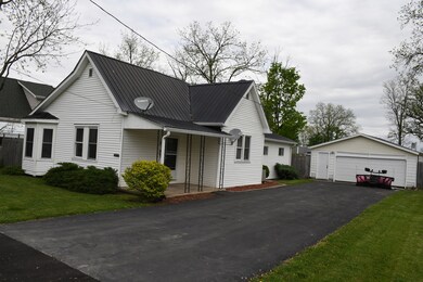 803 S Hudson St, Sheridan, IN 46069 - photo 2