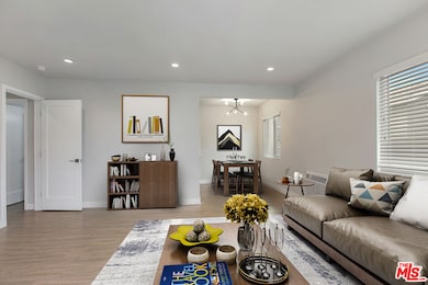 4808 Saturn St unit 3, Los Angeles, CA 90019 - photo 2