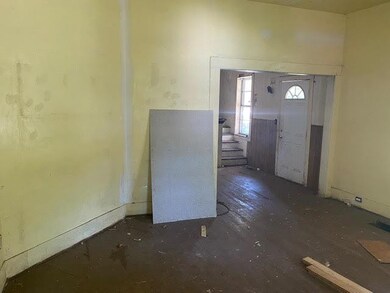 Livingroom 1 of 2