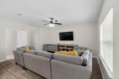 38 Trask Cir, Hinesville, GA 31313 - photo 7