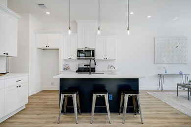 126 Amundsen St unit B, Houston, TX 77009 - photo 5