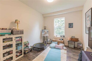 315 E Stone Aly unit 5, Alburtis, PA 18011 - photo 6