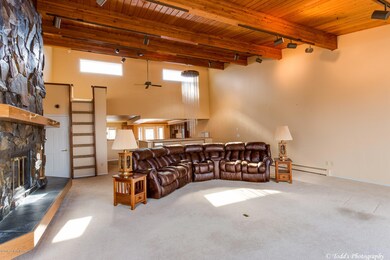 6 Living Room