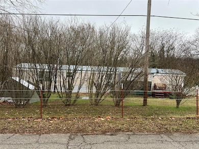 124 Olive St, Sasakwa, OK 74867 - photo 3