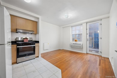 134-38 35th Ave unit 3D, Flushing, NY 11354 - photo 4