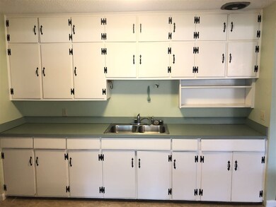 153 Oak St, Crawfordville, FL 32327 - photo 4