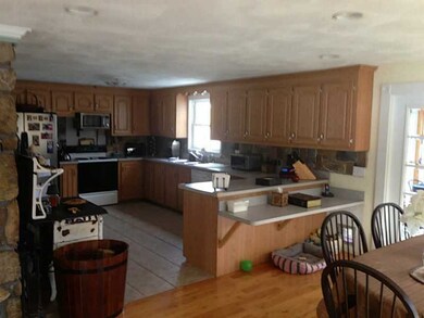 564 Williams Crossing Rd, Coventry, RI 02816 - photo 4