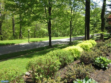 611 Andover Rd, Wilmington, DE 19803 - photo 2