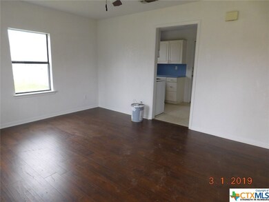 106 E Washington Ave, Copperas Cove, TX 76522 - photo 3