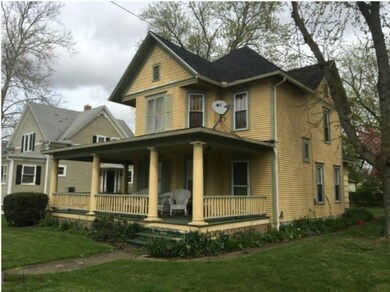 307 S Elm St, Three Oaks, MI 49128 - photo 2