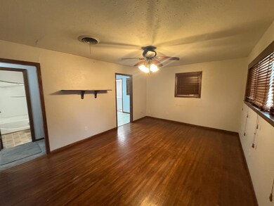 902 S Harrison St, Hugoton, KS 67951 - photo 5