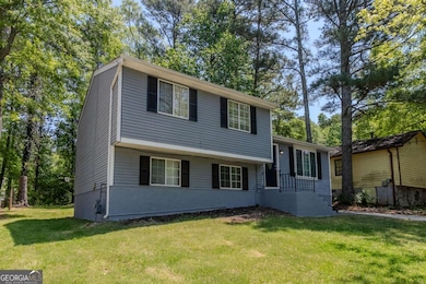 2092 Countydown Ln, Stone Mountain, GA 30088 - photo 2