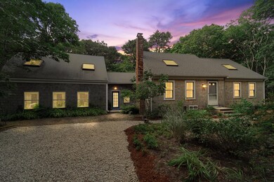 001-photo-twilight-front-view-8402830