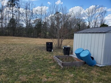 8X10 Metal Shed to pass with sale