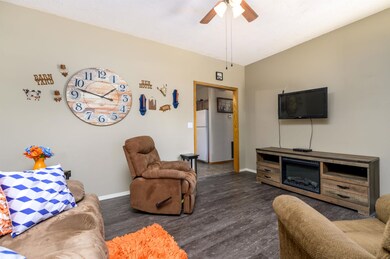 209 N Queen St, Maize, KS 67101 - photo 4