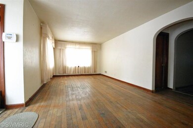 8 Palm St, Three Oaks, MI 49128 - photo 2