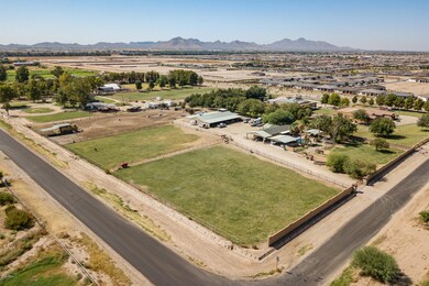 833 W Lenora Way, San Tan Valley, AZ 85140 - photo 2