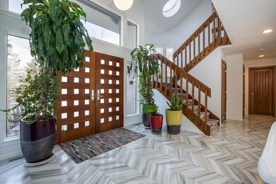 009-Foyer-3618653-large