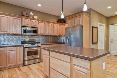 8787 Bethany Dr SW, Byron Center, MI 49315 - photo 4