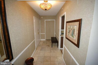 Park Towers East unit 402, Baltimore, MD 21215 - photo 5