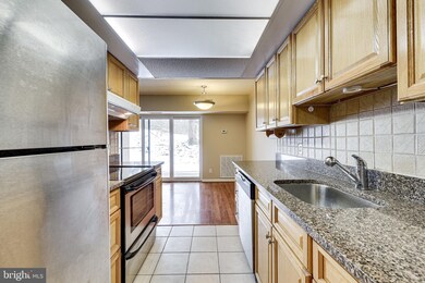 2243 Castle Rock Square unit 1B, Reston, VA 20191 - photo 5