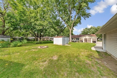 710 Upper Johnson Cir, Saint Peter, MN 56082 - photo 6