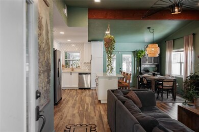 3608 W Oklahoma Ave, Tampa, FL 33611 - photo 4