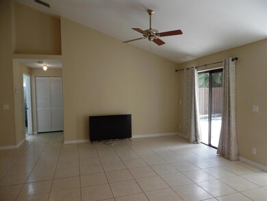 4397 Woodstock Dr unit C, West Palm Beach, FL 33409 - photo 3