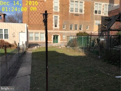 425 Chestnut St, West Reading, PA 19611 - photo 2