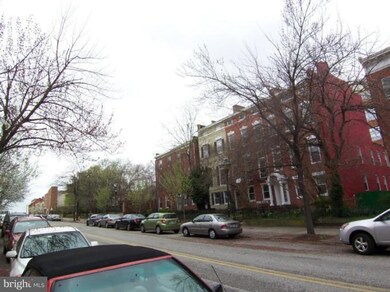 825 Hollins St, Baltimore, MD 21201 - photo 7