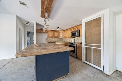 17986 Split Oak Cir, New Caney, TX 77357 - photo 6