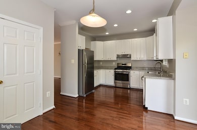 2489 Sugar Mill Way, Herndon, VA 20171 - photo 2