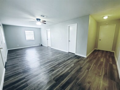 10533 Cheeves Dr, Houston, TX 77016 - photo 7