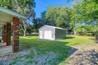 Work shop with electricity.