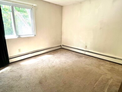 525 Calef Rd unit 1, Manchester, NH 03103 - photo 6