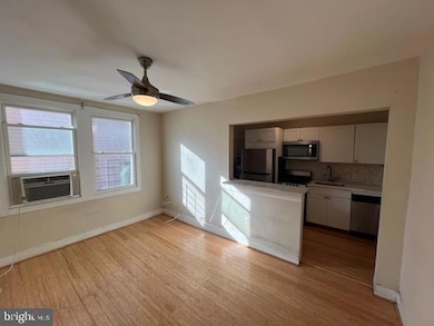 615 Newton Place NW, Washington, DC 20010 - photo 2