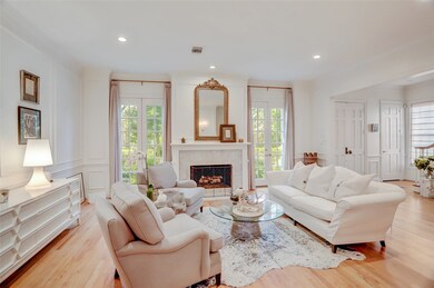 2703 Mid Ln unit 4, Houston, TX 77027 - photo 3