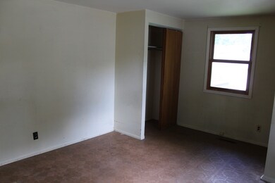 218 Granada Rd, Carpentersville, IL 60110 - photo 5