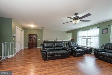 812 Sunflower Way, Mantua, NJ 08051 - photo 3
