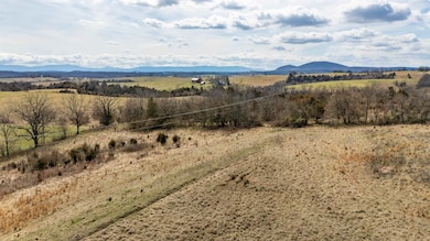 11 Industry Way, Staunton, VA 24401 - photo 4