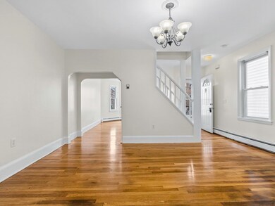 9 Lexington St, Watertown, MA 02472 - photo 4