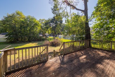 516 Catherine St-110