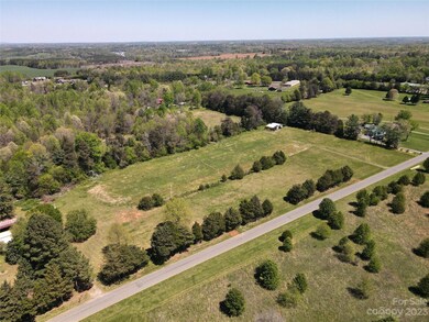 158 Deitz Rd, Statesville, NC 28625 - photo 6